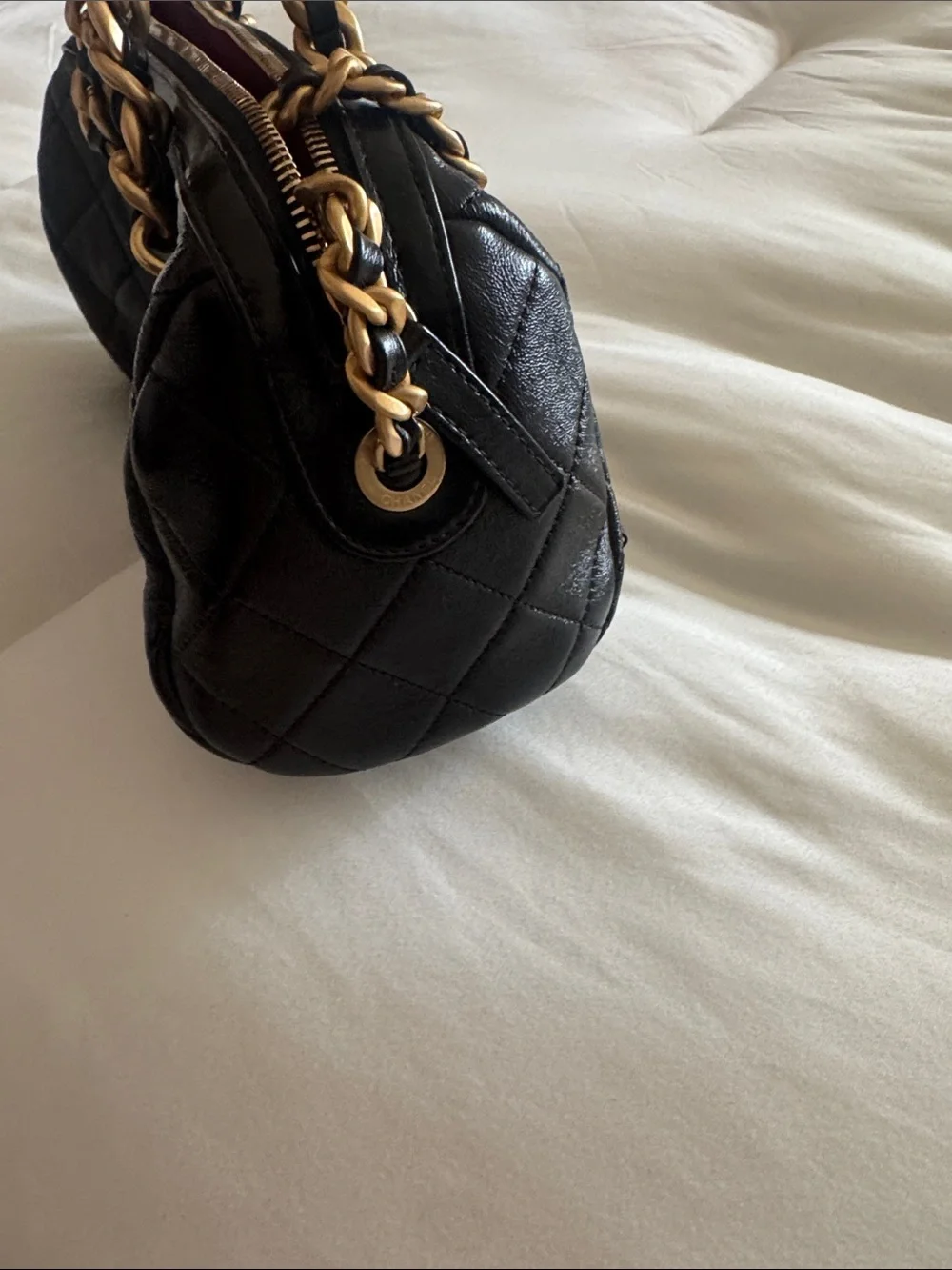 CHANEL Black Quilted Leather Chain-Handle Shoulder Bag with Gold Hardware